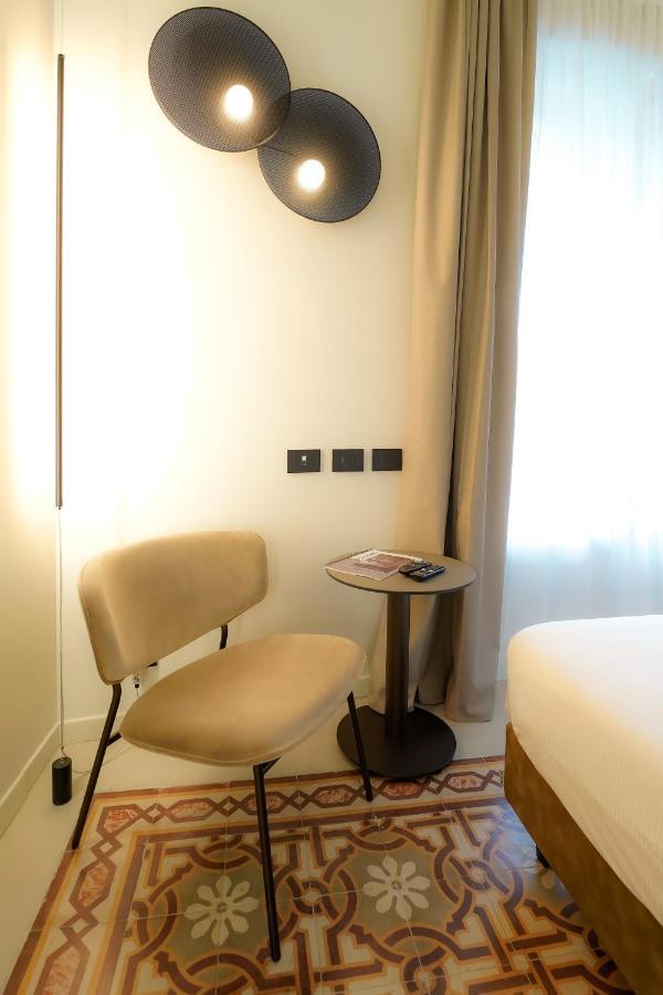 Bergamo Inn 21 Экстерьер фото A room at the hotel
