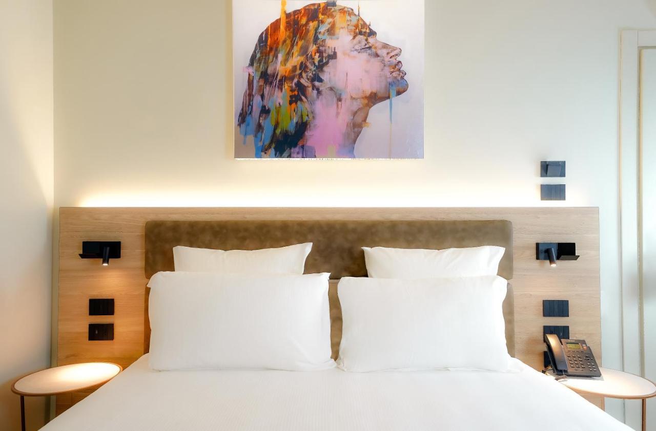 Bergamo Inn 21 Экстерьер фото A room at the hotel